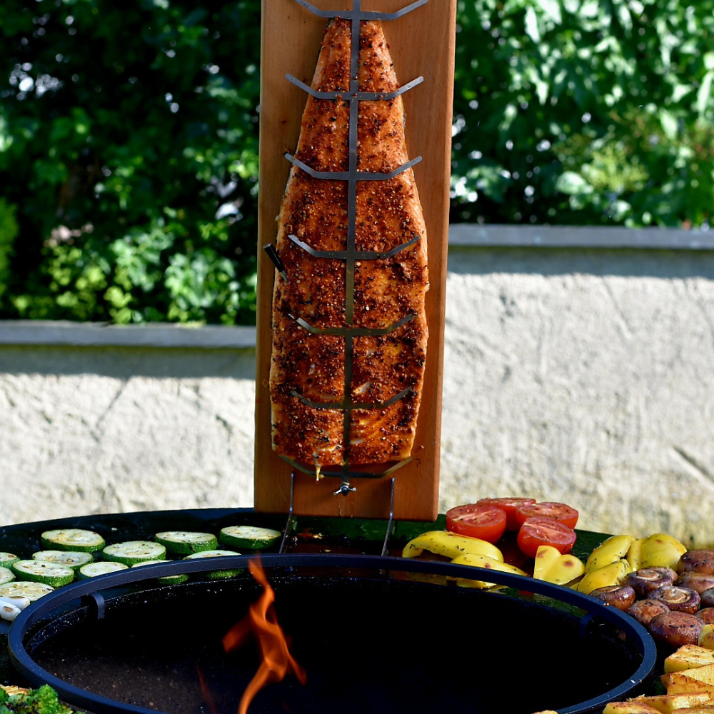 Flammlachs mit Grillgemüse