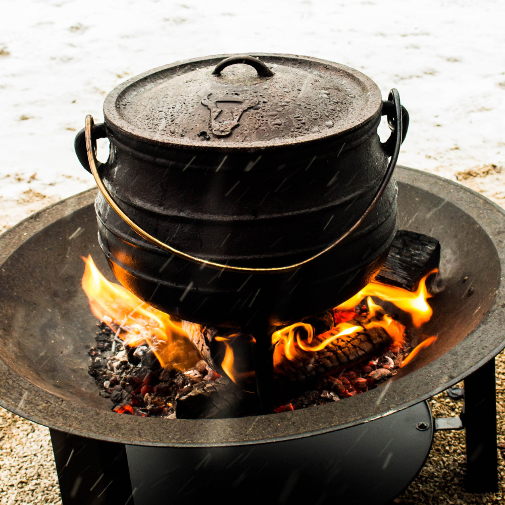 Potjie – Outdoor Cooking mit dem gusseisernen Allrounder