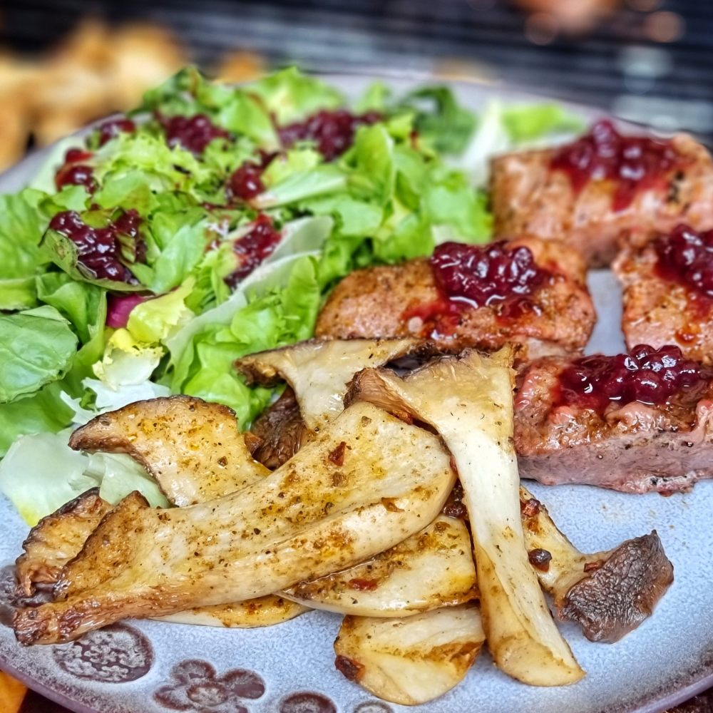 Wildschwein-Medaillons mit Preiselbeersauce