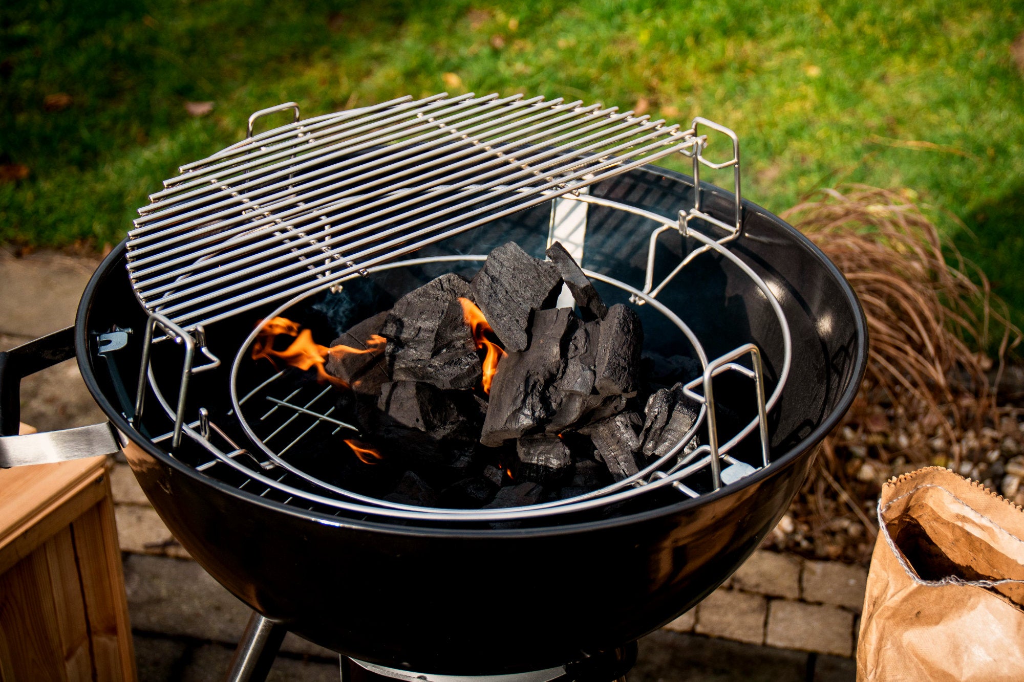 BlackSellig Steakhouse Grillkolen - Premium Quebracho Blanco houtskool | Lange brandtijd | Hoge hitte | Lage rookontwikkeling (20 kg 50 ontstekers