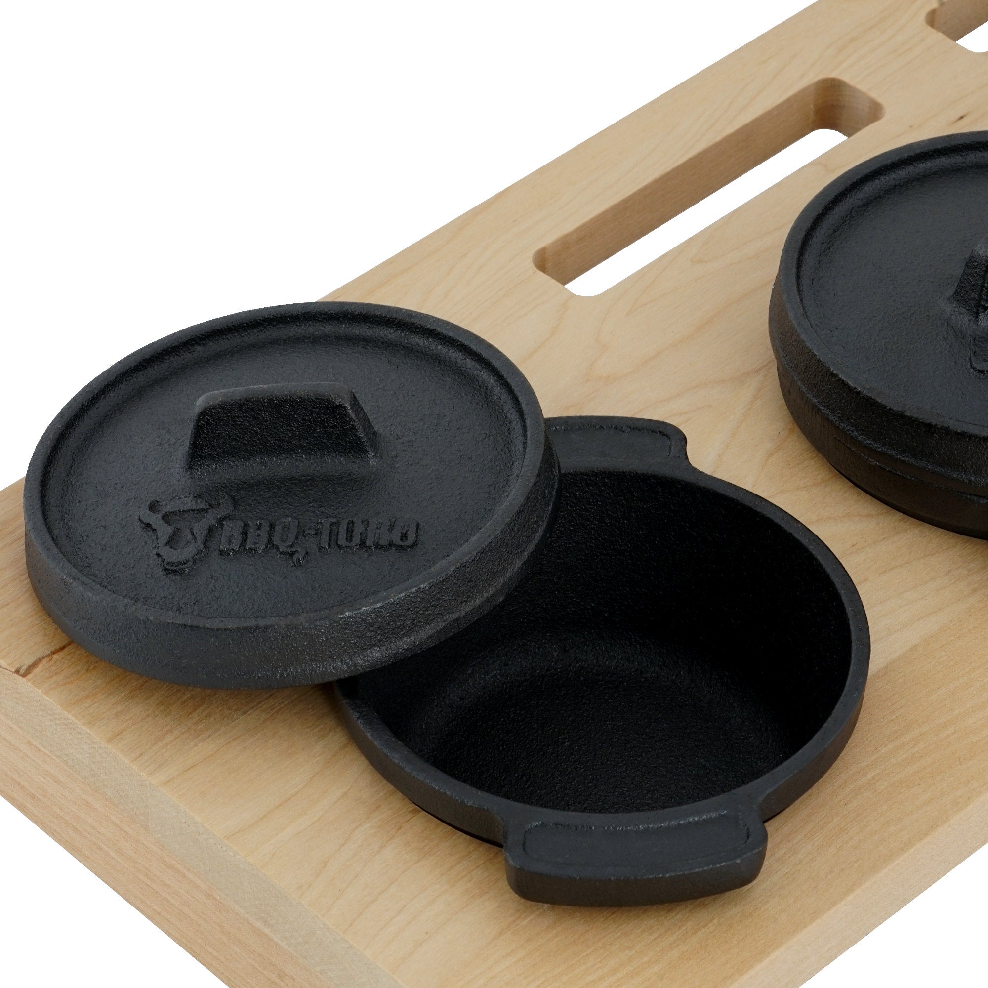 Cocotte en fonte, lot de 3, Ø 11 cm, avec socle en bois