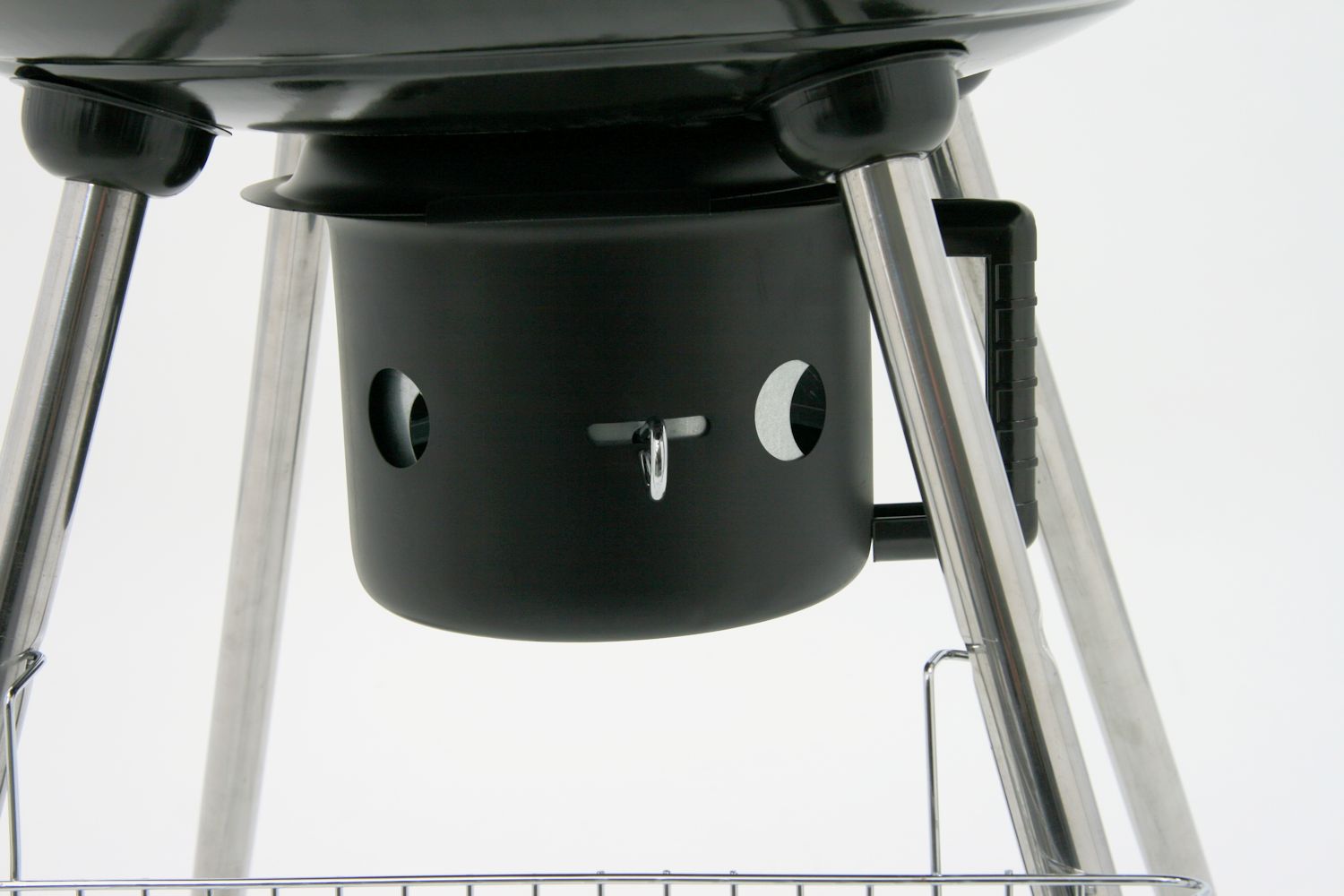 Kugelgrill, Ø 57 cm, Deckel montiert