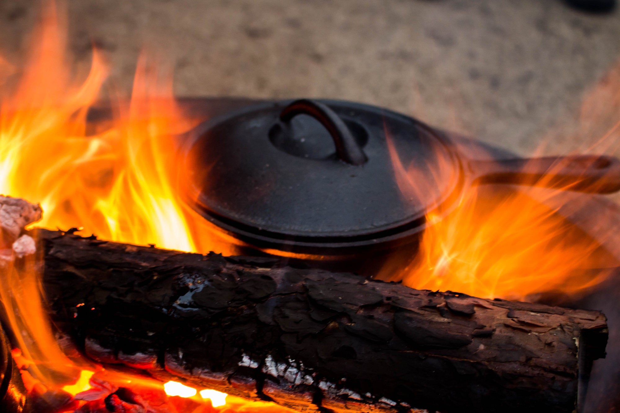 Dutch Oven, Set 7-teilig, Gusseisen, inkl. Holzkiste