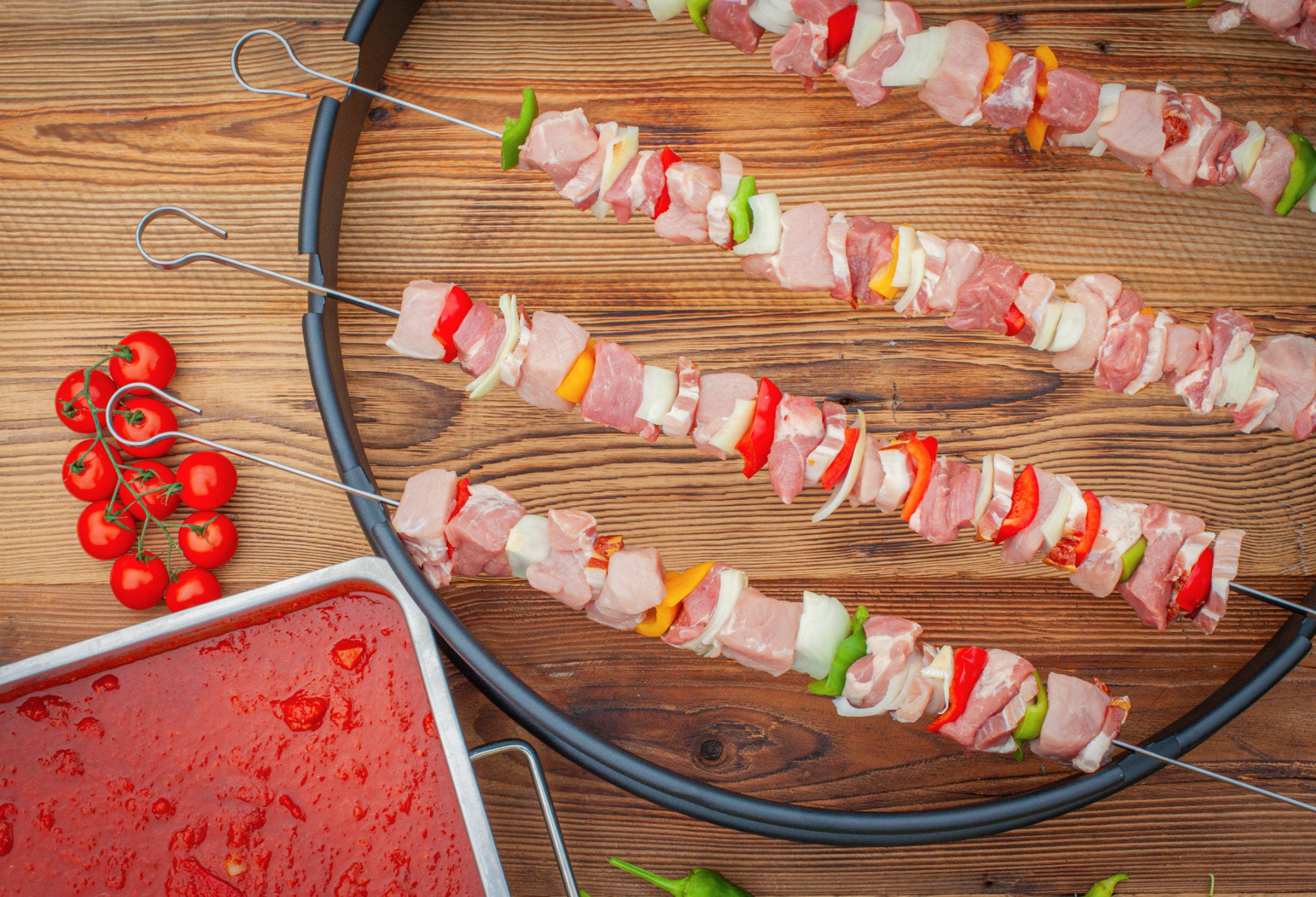 Ensemble de brochettes pour barbecue, pour barbecue à charbon de bois de Ø 57 cm, 5 brochettes avec accessoires