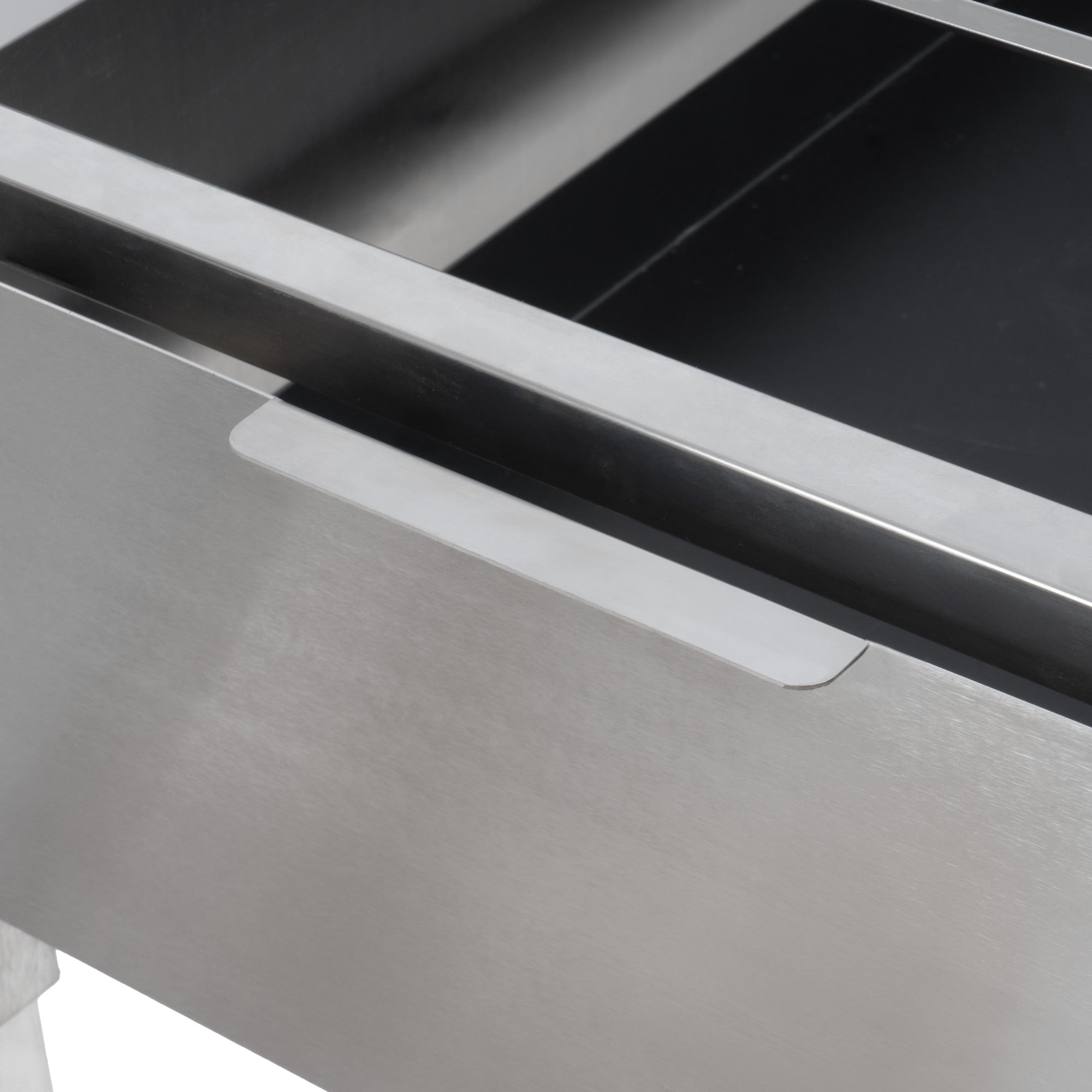 Charcoal grill with rotisserie attachment, 11 skewers, stainless steel, including motor.