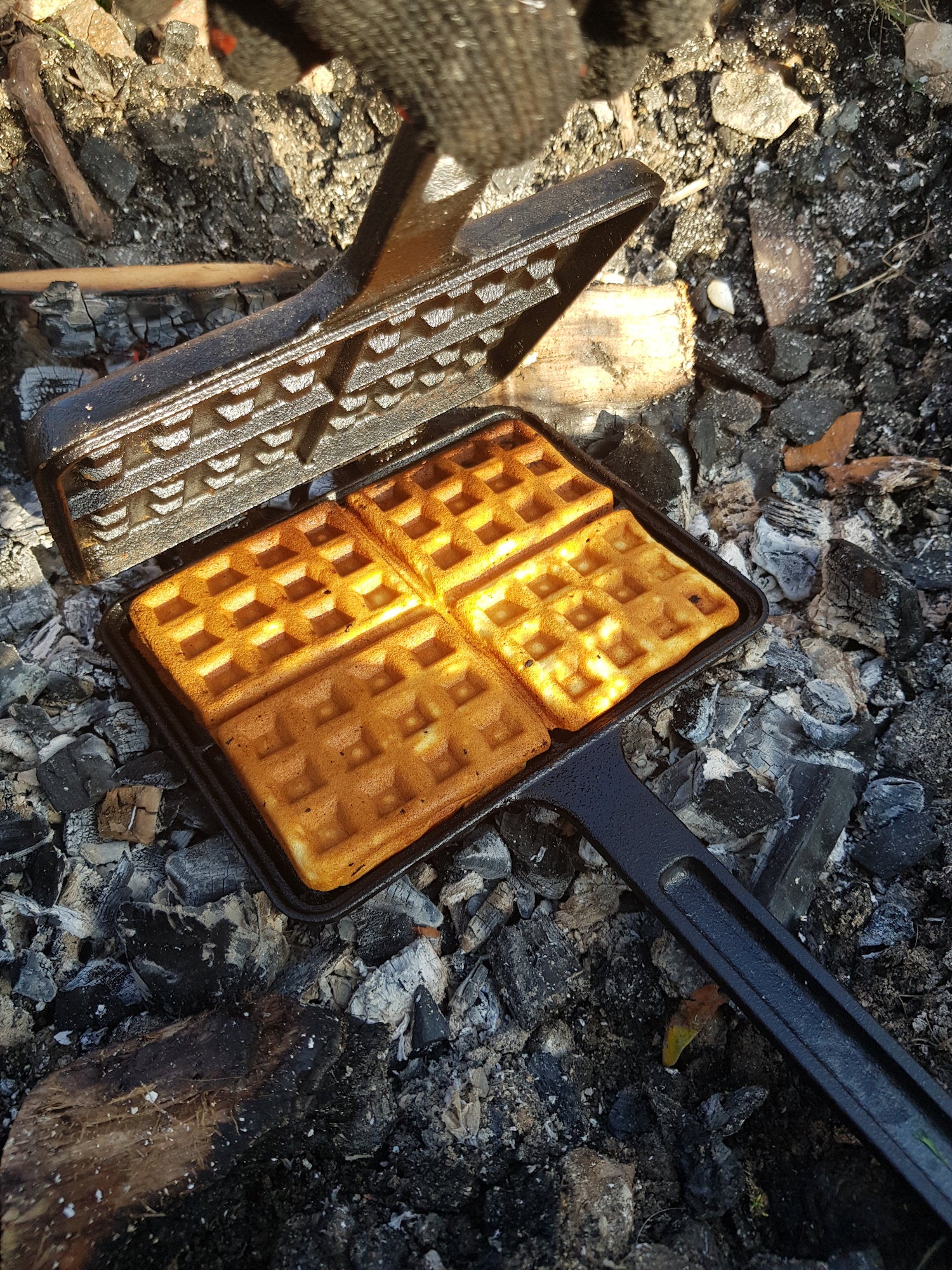 Waffeleisen, Gusseisen, rechteckige Doppelform, schwarz